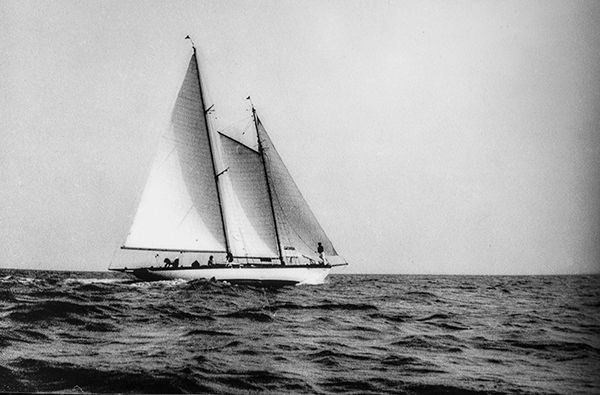 Mya Iconic Schooner